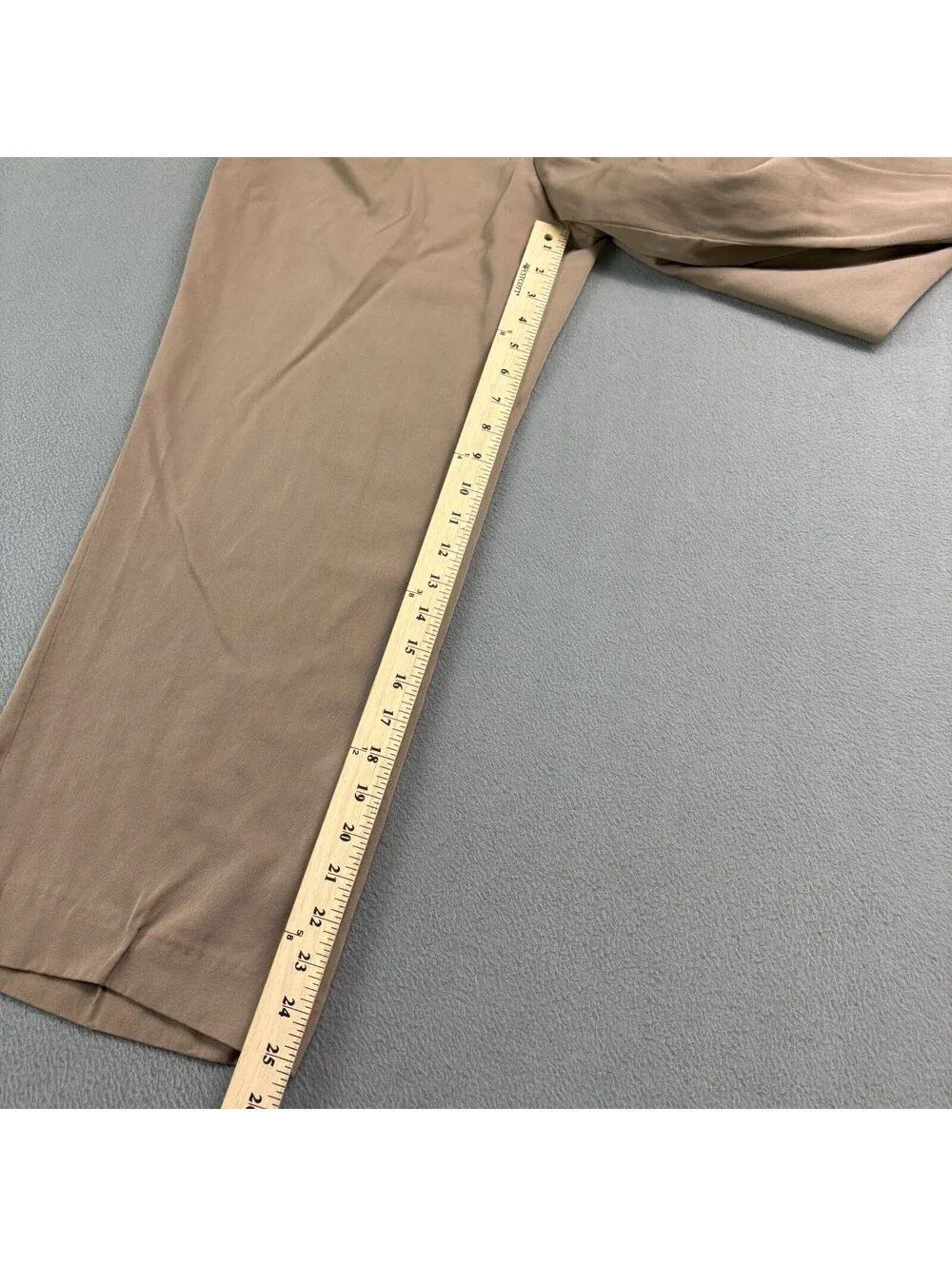 Vintage Burberry Pleated Trouser Pants Size 34 x 25 in. Khaki